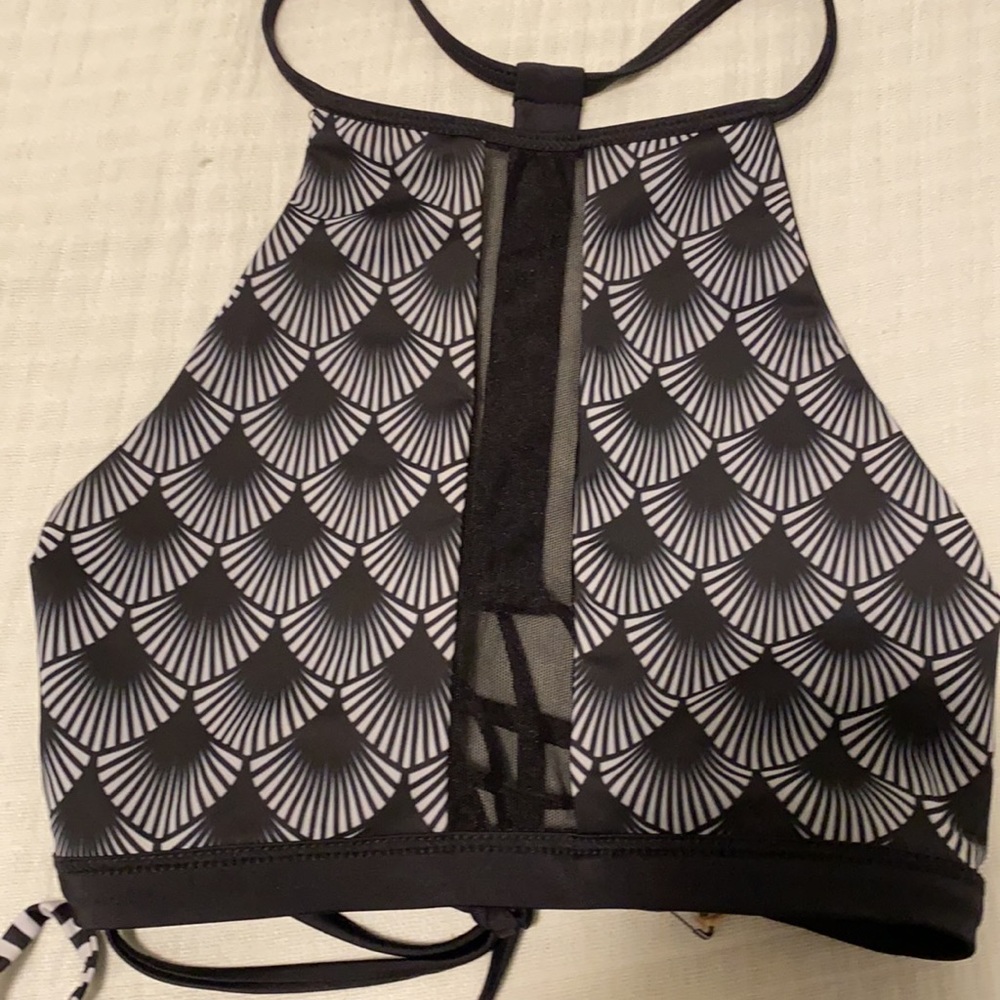 MONA Two piece swimsuit - Picture 4 of 8